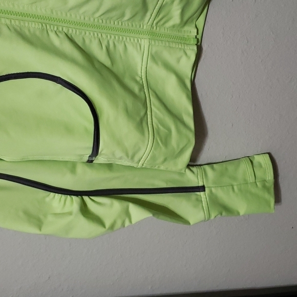 LULULEMON lime-green Neon Jacket, Size 4 - Picture 10 of 13